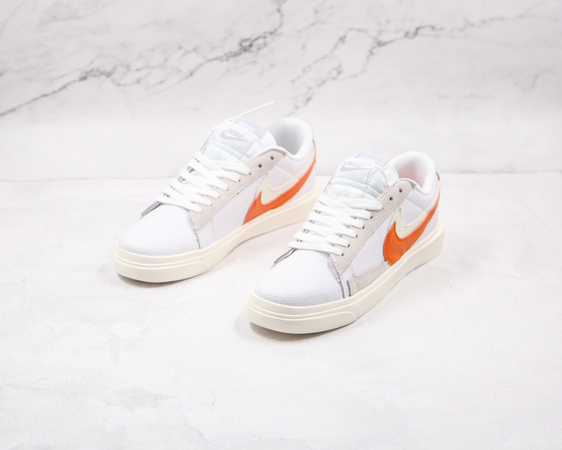 Blazer Low X Sacai White/Orange-Grey 15