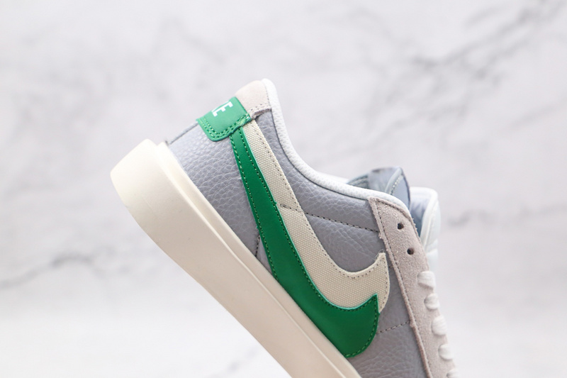 Blazer Low X Sacai Wolf Grey/Green/Beige 11