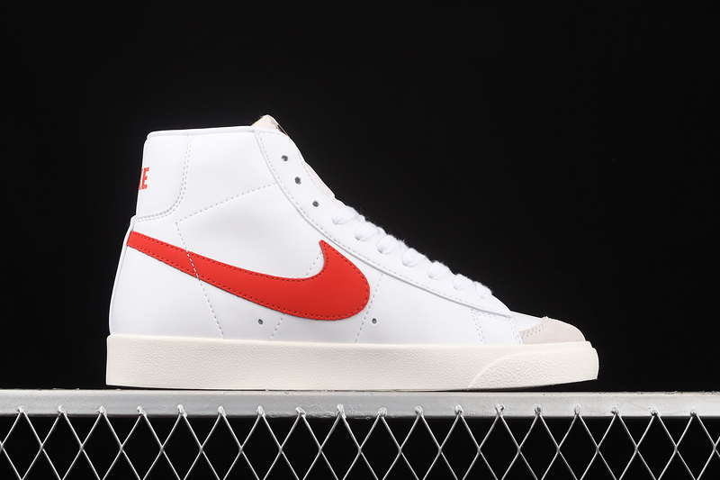 Blazer Mid 77 Vintage Habanero Red/Sail-White 31