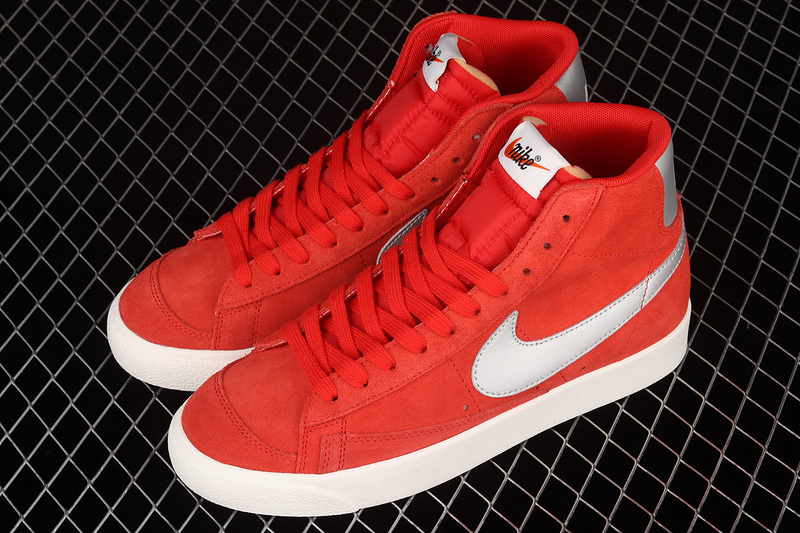 Blazer Mid Vintage University Red/Metallic Silver-Sail 17