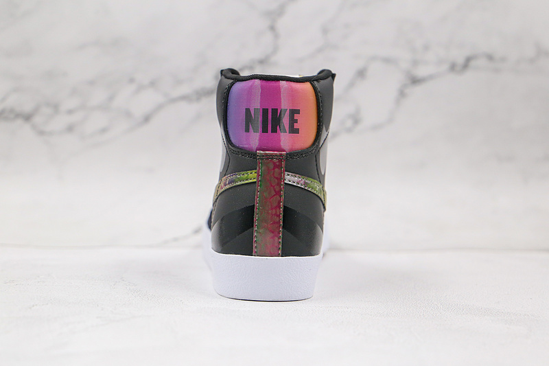 Blazer Mid 77 Thermal Black/Bright Cactus-Hyper Pink 9