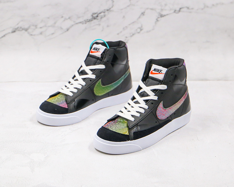 Blazer Mid 77 Thermal Black/Bright Cactus-Hyper Pink 13