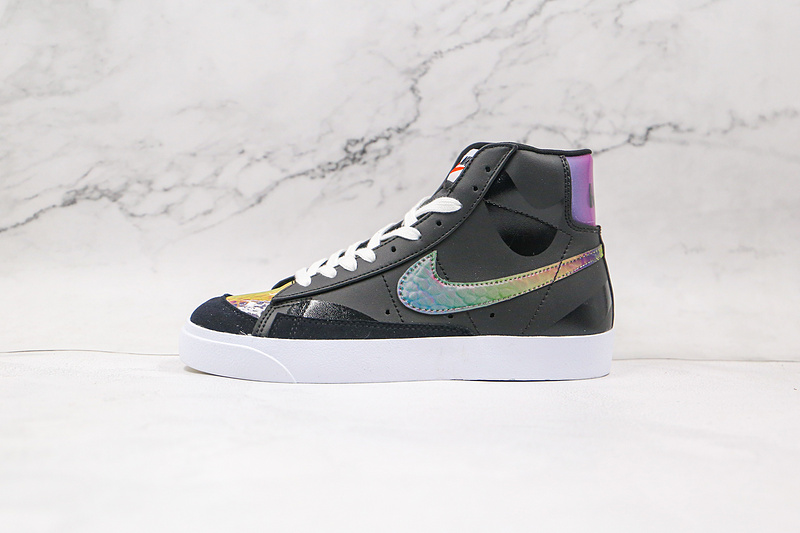 Blazer Mid 77 Thermal Black/Bright Cactus-Hyper Pink 15