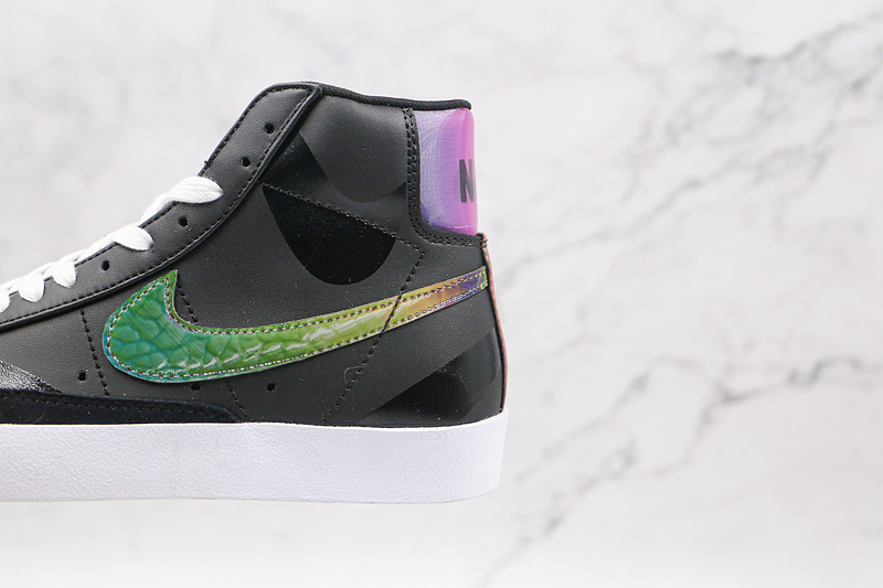 Blazer Mid 77 Thermal Black/Bright Cactus-Hyper Pink 17