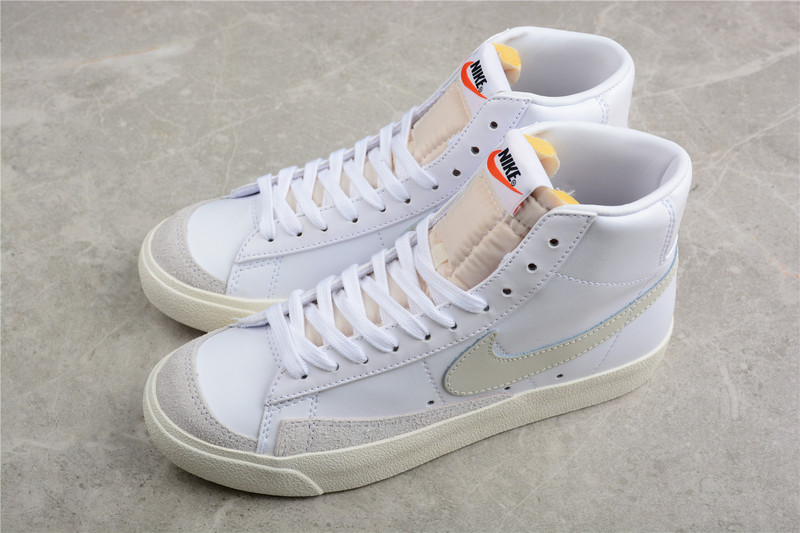 Blazer Mid 77 White/Light Bone-Sail 15