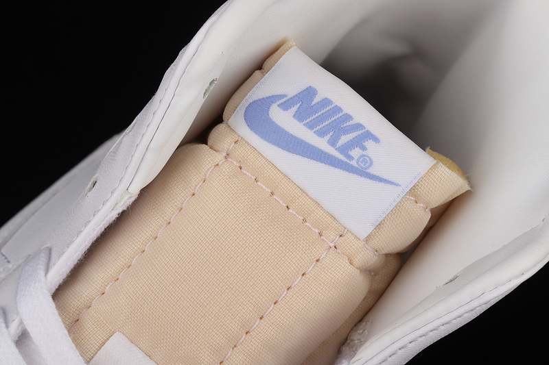 Blazer Mid 77 Se Sisterhood White/Hyper Royal/White 7