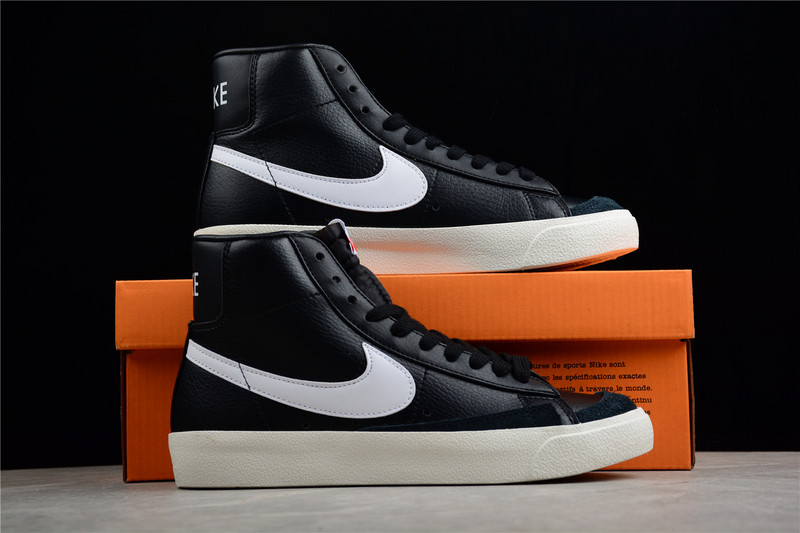 Blazer Mid 77 Vintage Black/Sail/Sail 11