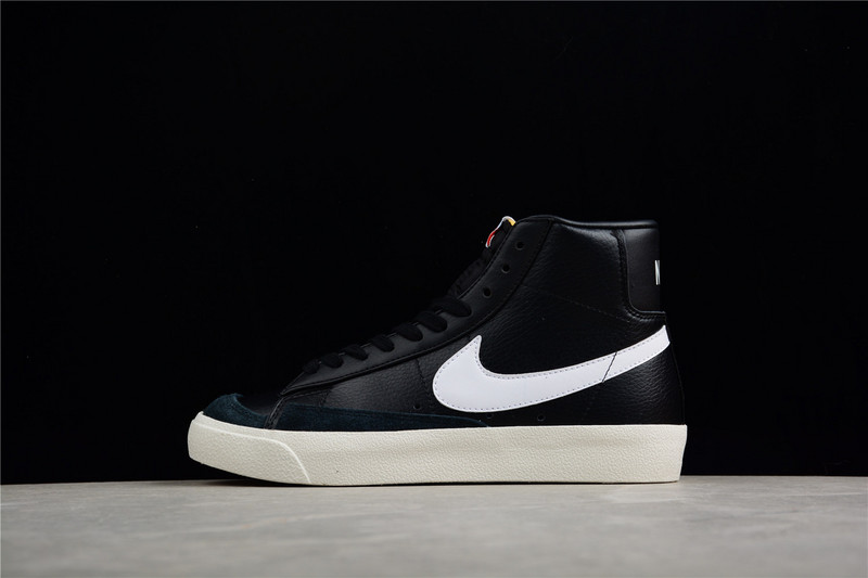 Blazer Mid 77 Vintage Black/Sail/Sail 23