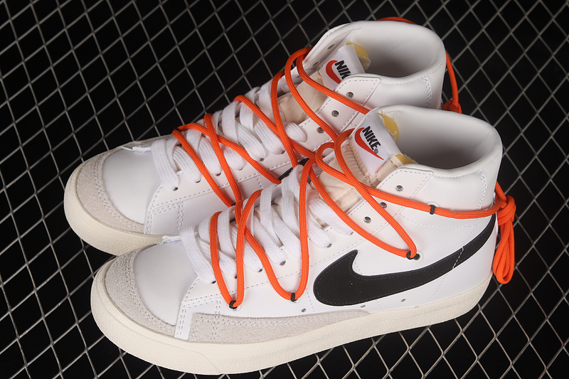 Blazer Mid White/Black/Orange 17