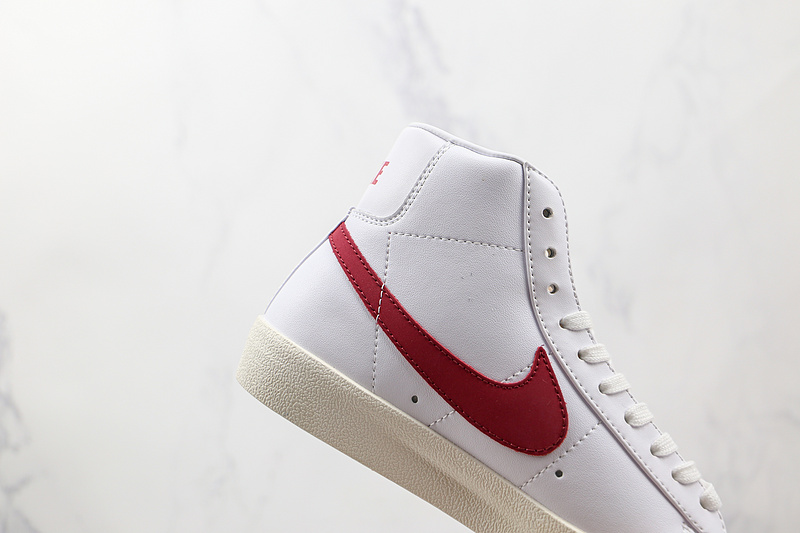 Blazer Mid 77 White/White/Brick Red 15