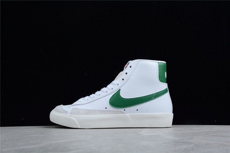 Blazer Mid 77 Vintage White/Sail/Black/Pine Green 23