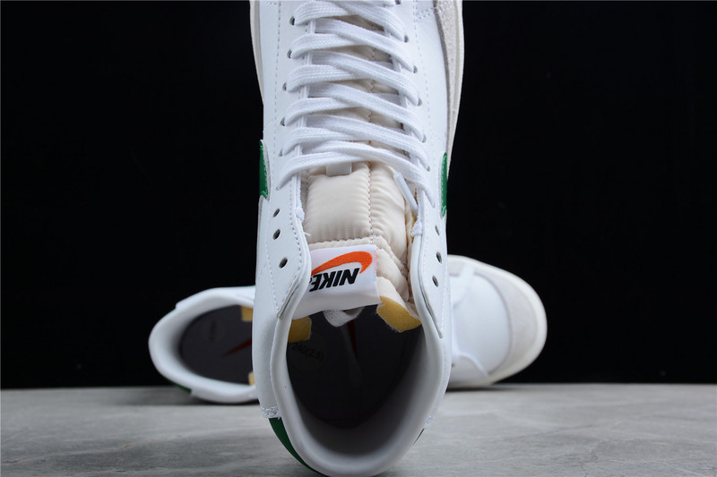 Blazer Mid 77 Vintage White/Sail/Black/Pine Green 33