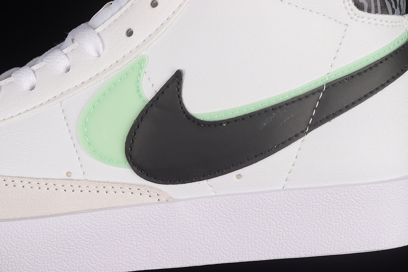 Blazer Mid White/Black/Mint Green 17