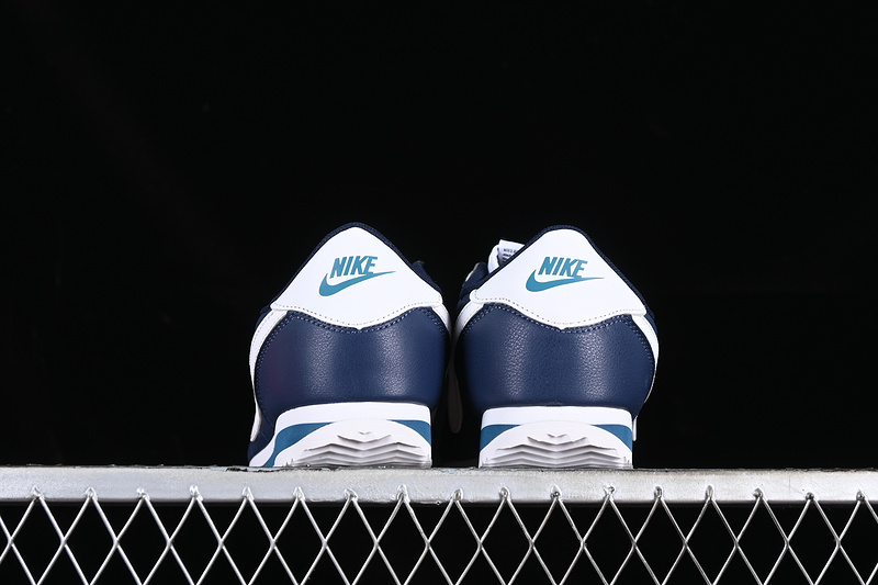 Classic Cortez White/Blue 27