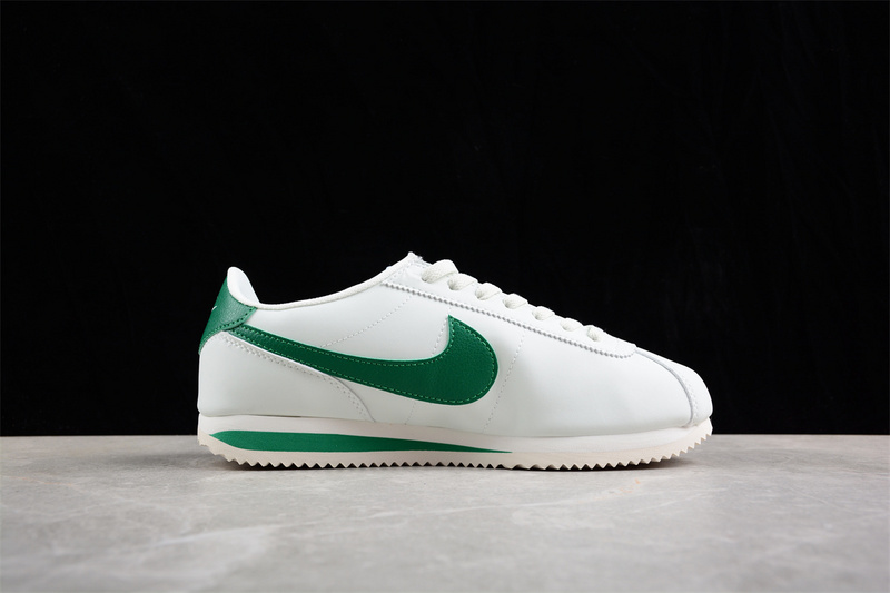 Classic Cortez Sail/Gorge Green/Malachite/Coconut Milk 19