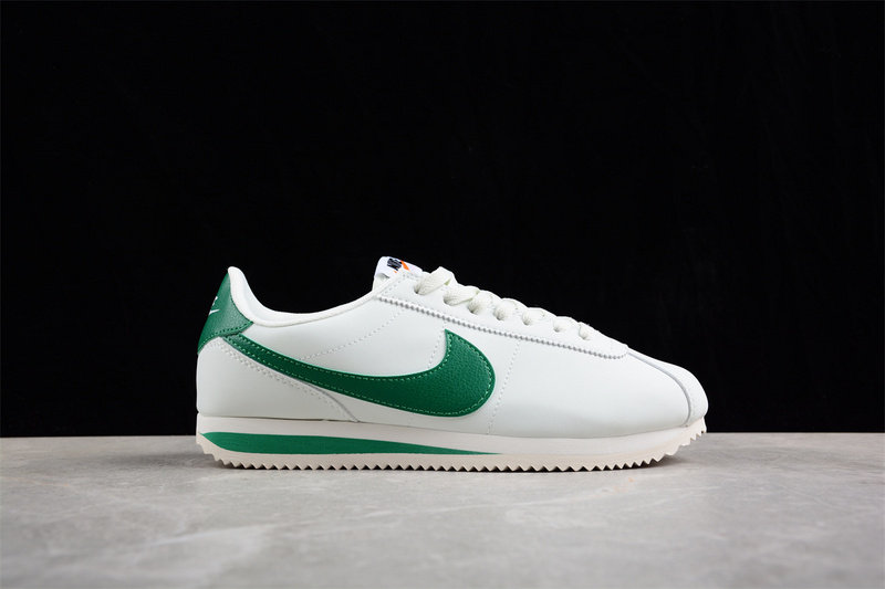 Classic Cortez Sail/Gorge Green/Malachite/Coconut Milk 21