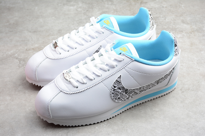 Classic Cortez Premium White/Black/Light Blue 17