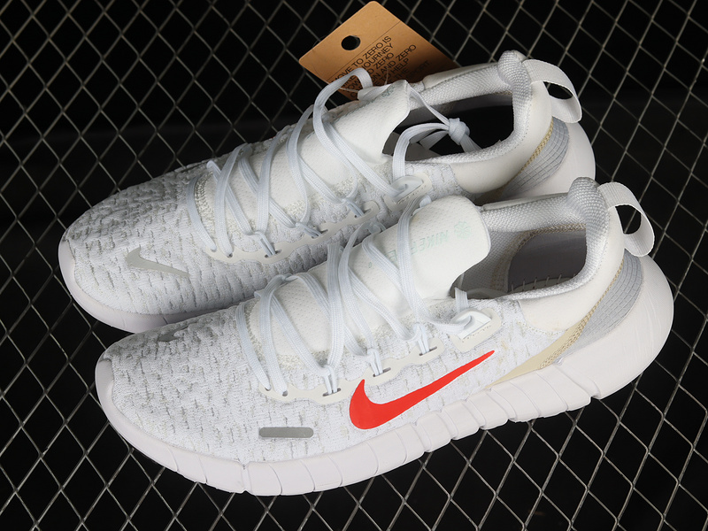 Free Run 5 0 White/Off White/Pure Platinum/Siren Red 23