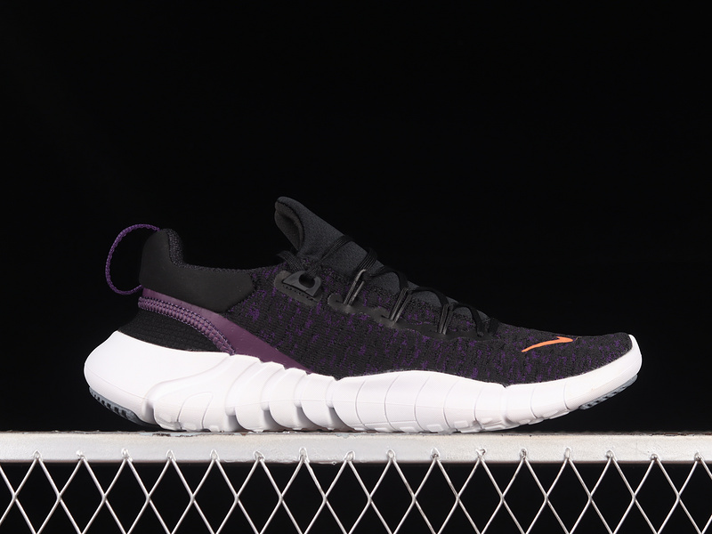 Free Run 5 0 Black/Cave Purple/Magic Ember 25