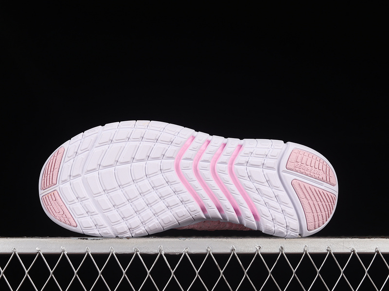 Free Run 5.0 Next Nature Medium Soft Pink/Pink Foam/Summit White/Light Crimson 11