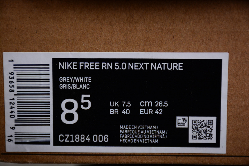 Free Run 50 Next Nature Black/Dark Smoke Grey/Black 23