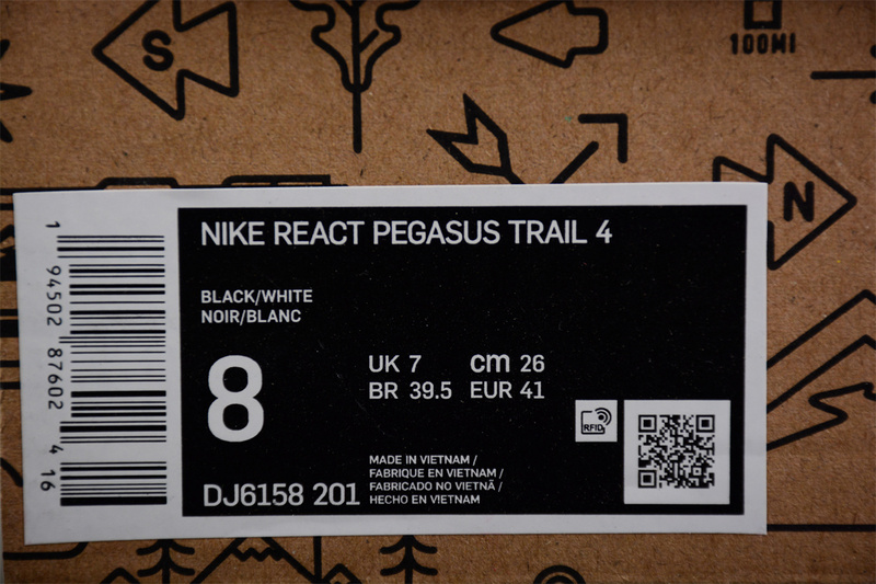 React Pegasus Trail 4 Black/Black/White 7