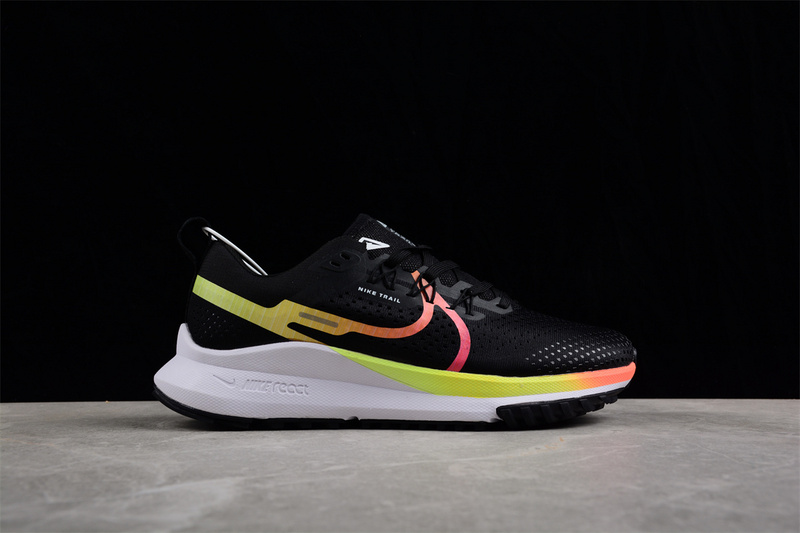 React Pegasus Trail 4 Black/Lime/White-Yellow 3