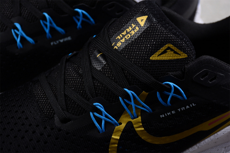 React Pegasus Trail 4 Black/Yellow/Blue-White 25