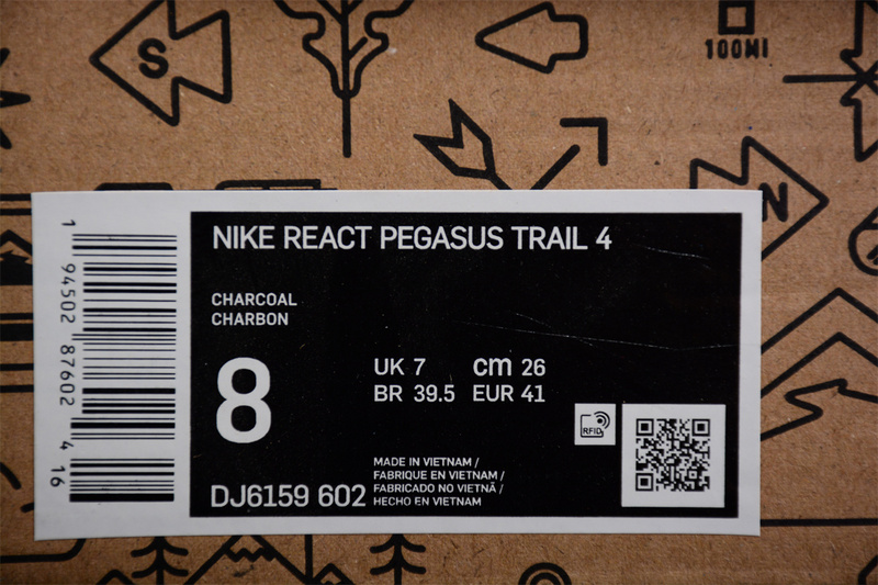 React Pegasus Trail 4 Black/White/Red 17