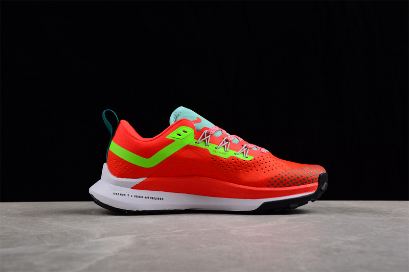 React Pegasus Trail 4 Mantra Orange/Ghost Green 9