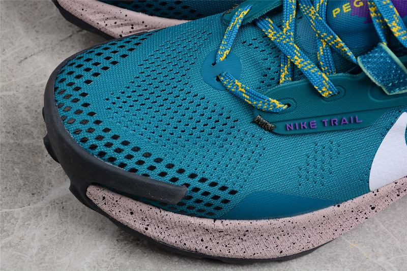 Pegasus Trail 3 Mystic Teal/University Gold/Wild Berry/Dark Smoke Grey 35