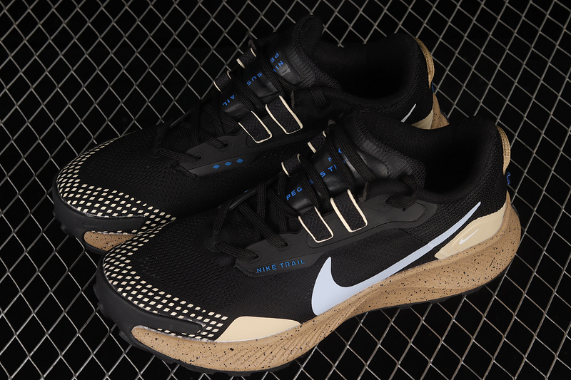 Air Pegasus Trail 3 Black/Khaki/Game Royal/Iron Grey 19