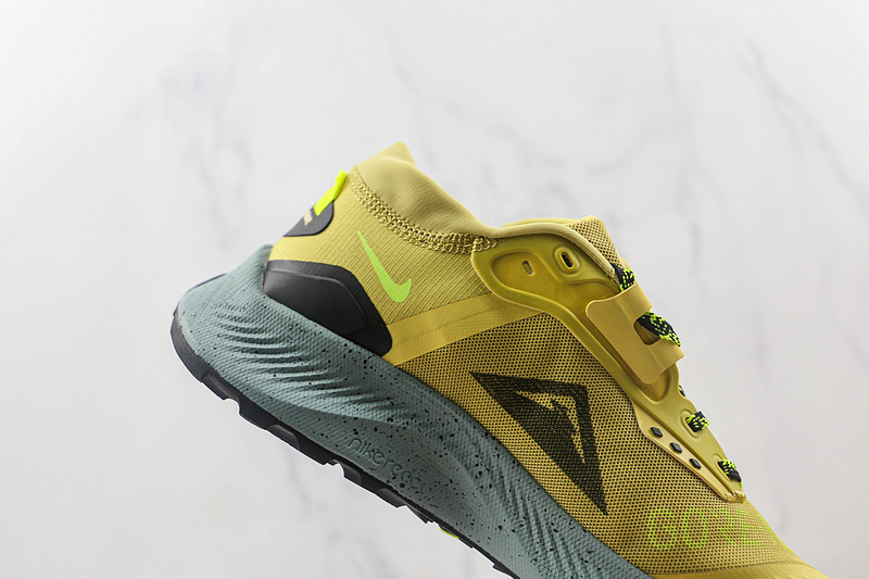 Pegasus Trail 3 Gore-Tex Volt/Green/Black 9