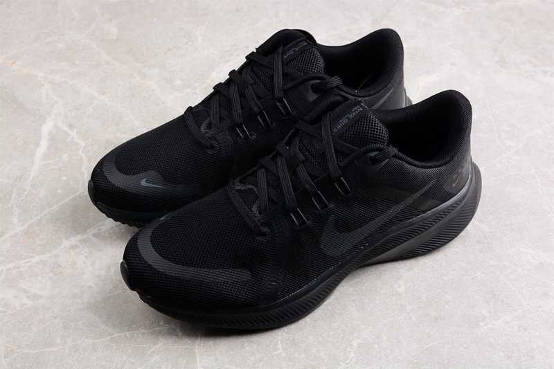 Quest 4 Running Shoes Black/Black/Black 15