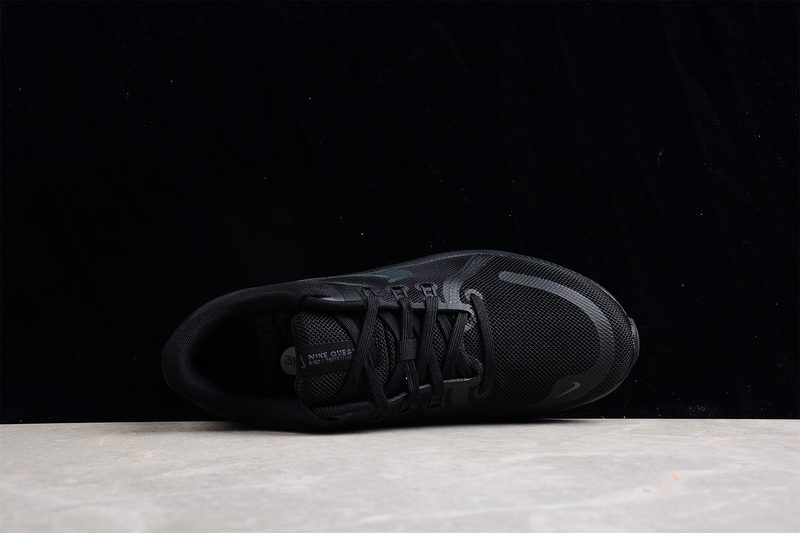 Quest 4 Running Shoes Black/Black/Black 23