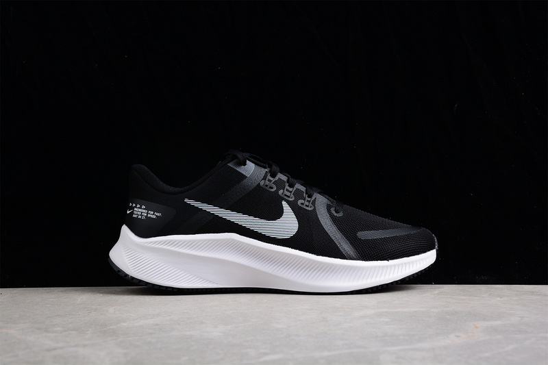 Quest 4 Running Shoes Black/White/Dark-Gray 15