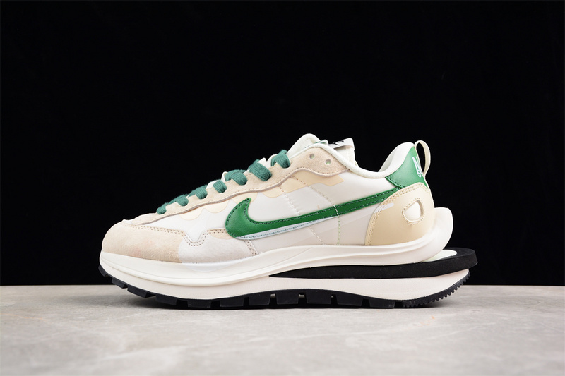 Sacai X Vaporwaffle Nylon Black White/Grey/Green 19