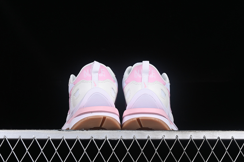 Sacai Vaporwaffle 3.0 White/Grey/Pink 3