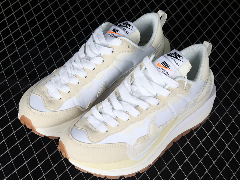 Zg Sacai X Vaporwaffle Sail Gum Sail/White/White 29