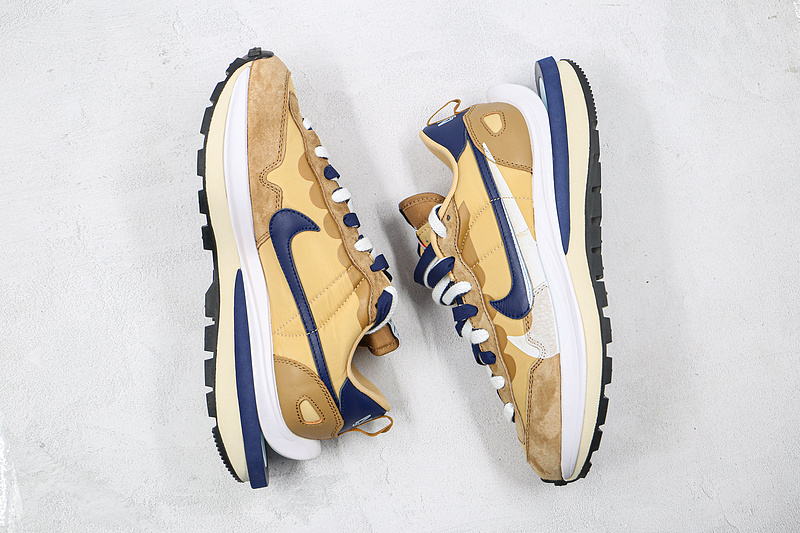 Sacai X Vaporwaffle Tan Navy Sesame/Blue Void/White 19