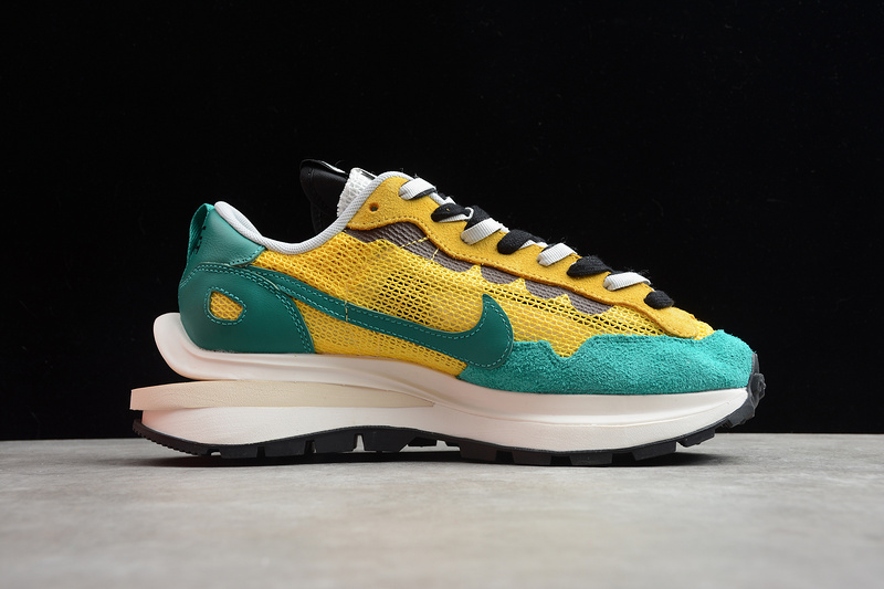 Sacai X Regasus Vaporrly Sp Yellow/Green/Black/White 23