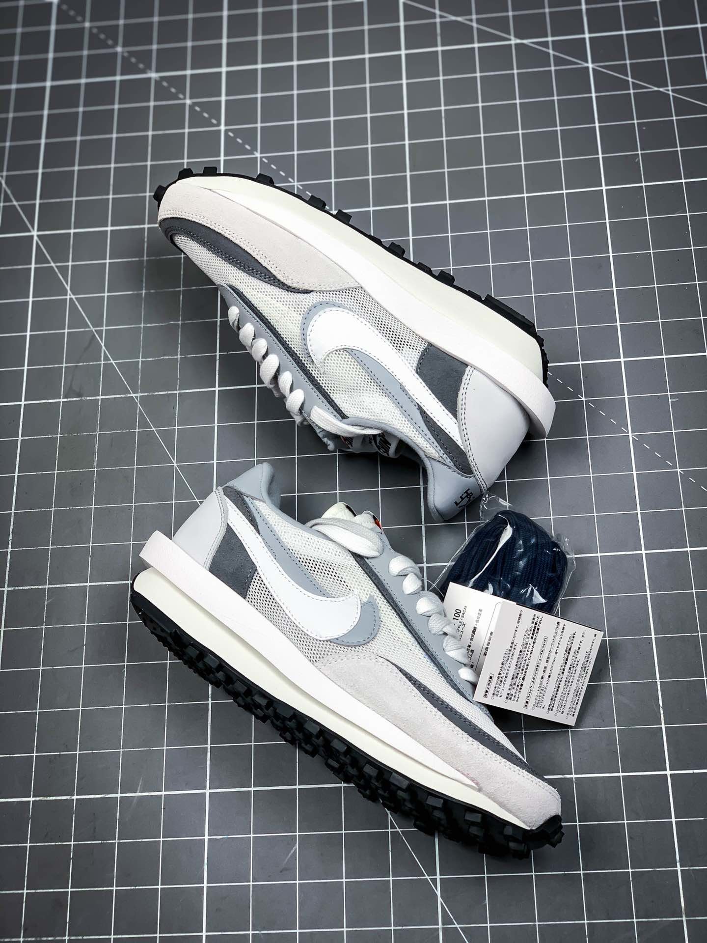 Lvd Waffle X Sacai-Grey White/Dark Grey/Grey 15