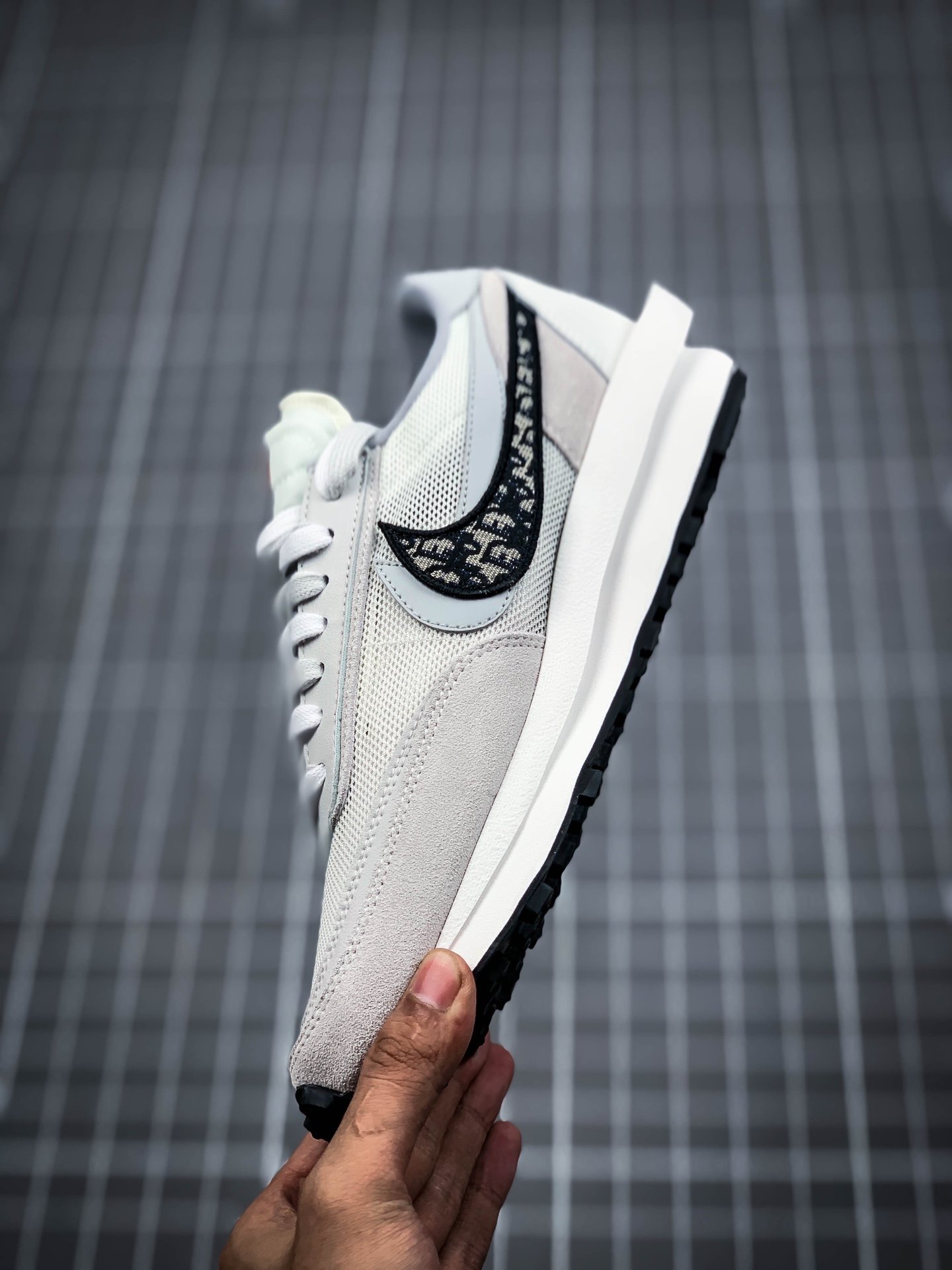 Ldv Waffle X Sacai White/Grey/Black 13