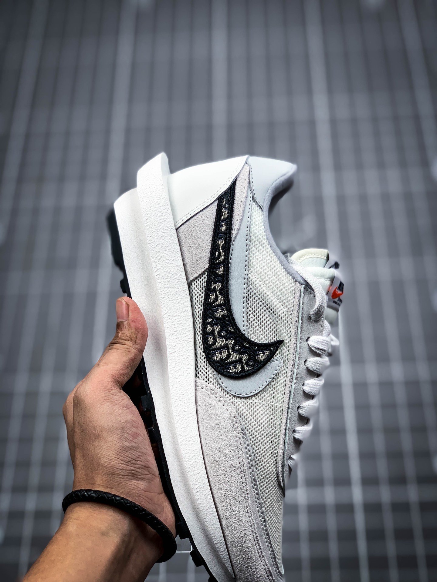 Ldv Waffle X Sacai White/Grey/Black 15