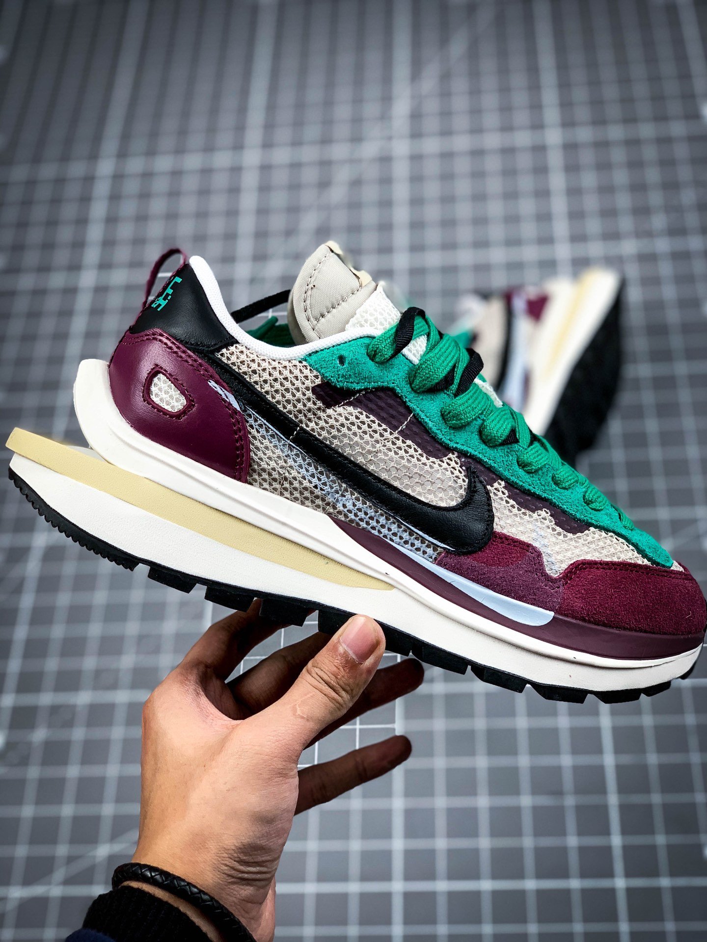 Sacai X Vaporwaffle Villain Red String/Black-Villain Red-Neptune Green 5