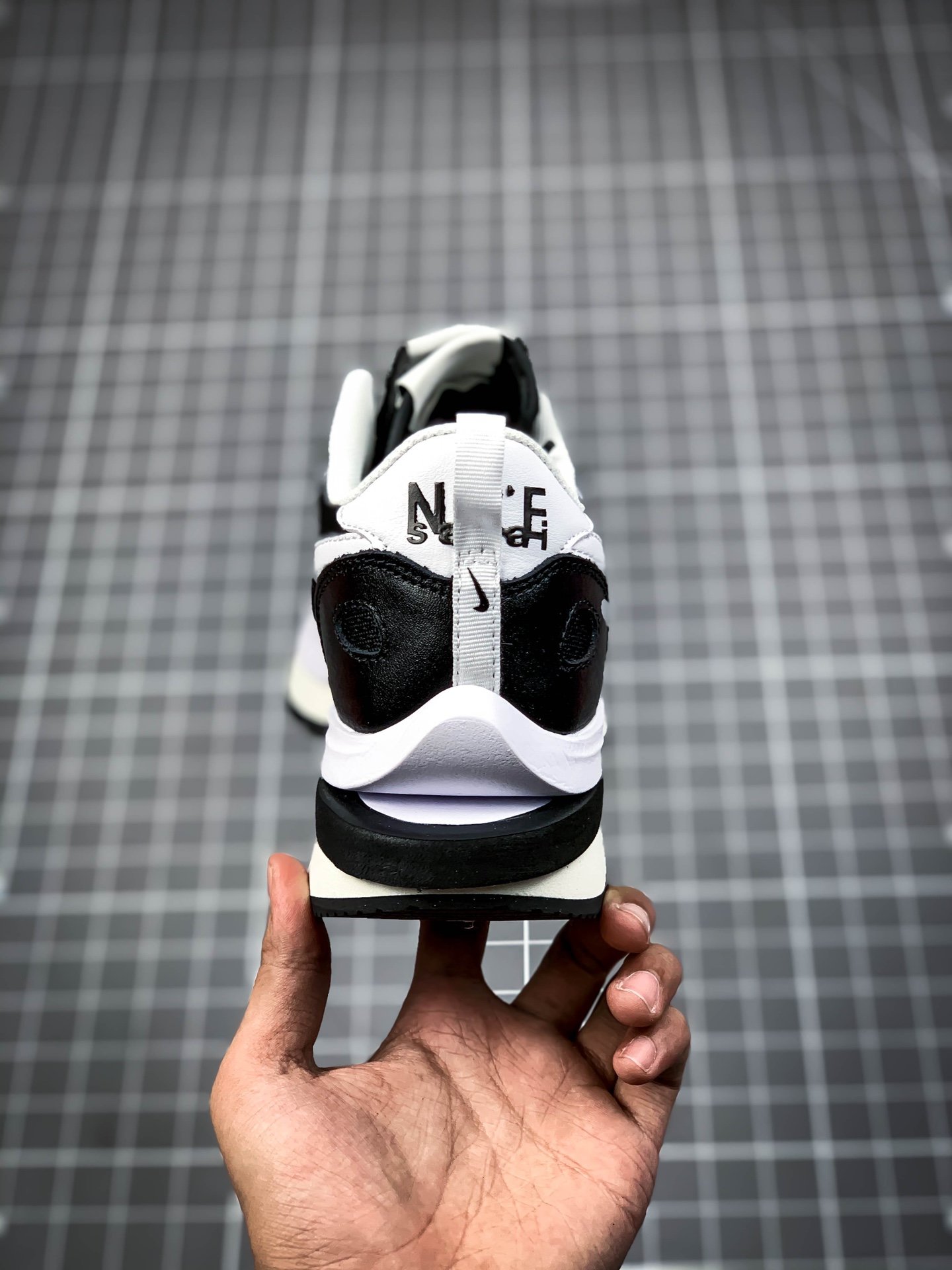 Sacai X Regasus Vaporrly Sp Black/White 15