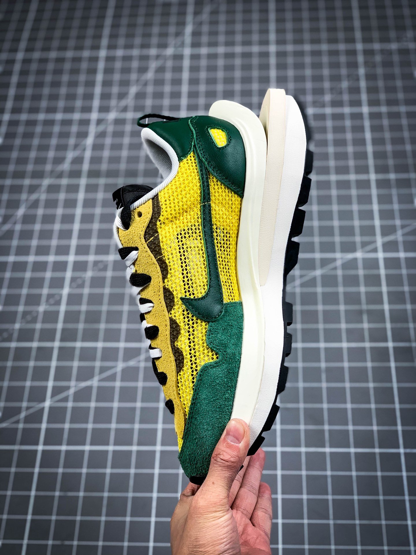 Sacai X Vaporwaffle Tour Yellow Tour Yellow/Stadium Green-Sail 5