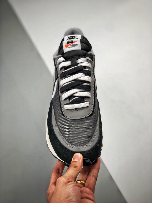 St Ldv Waffle X Sacai Dark Grey/Wolf Grey/Black-White 7