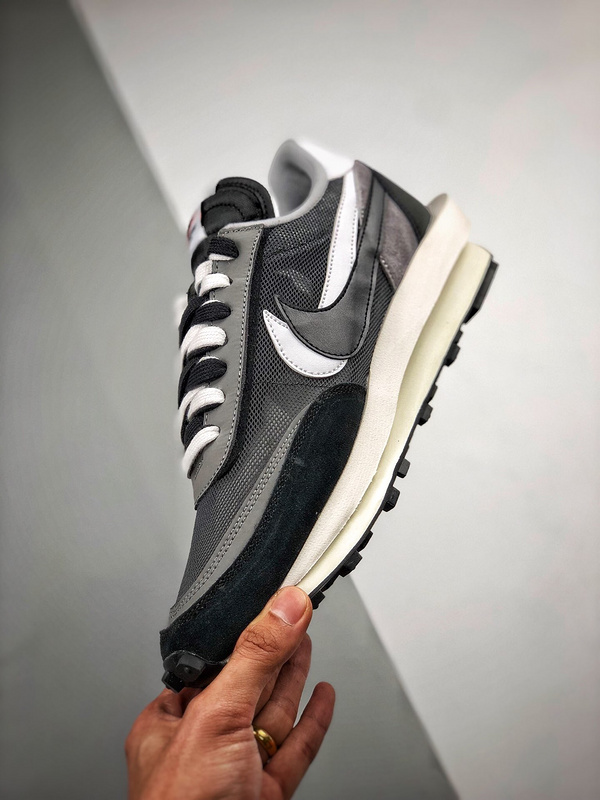 St Ldv Waffle X Sacai Dark Grey/Wolf Grey/Black-White 9