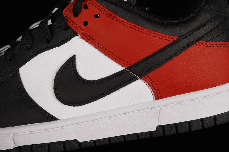 Dunk Low Sb Black/White/Red 29